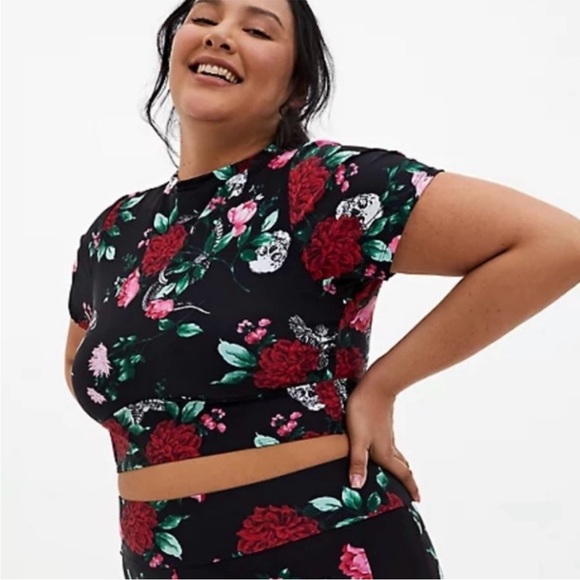 torrid Other - Torrid Skull Floral Garden Rash Guard Swim Bathing Suit Short Sleeve Top